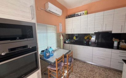 Resale - Villa -
Hondón de las Nieves