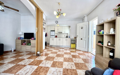 Revente - Maison mitoyenne -
Cabo Roig