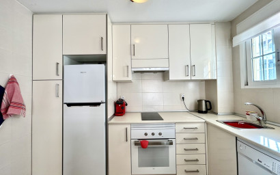Revente - Maison mitoyenne -
Cabo Roig