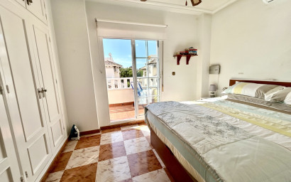 Revente - Maison mitoyenne -
Cabo Roig