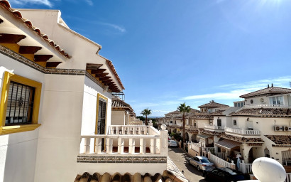 Revente - Maison mitoyenne -
Cabo Roig