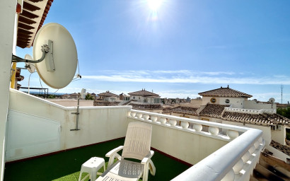 Revente - Maison mitoyenne -
Cabo Roig