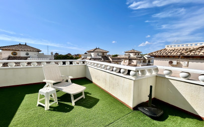 Revente - Maison mitoyenne -
Cabo Roig