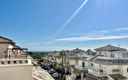 Revente - Maison mitoyenne -
Cabo Roig