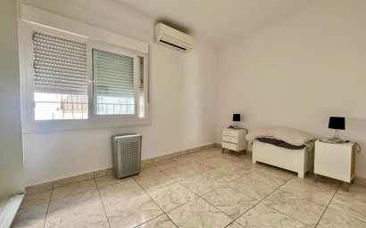 Revente - Appartement -
Rojales