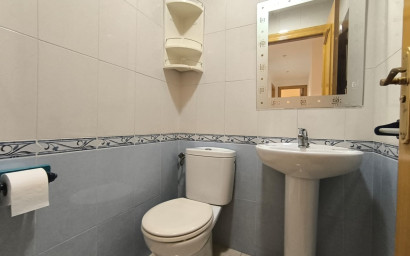 Herverkoop - Plat -
Pinoso - Inland
