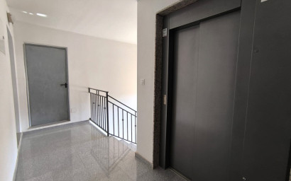 Herverkoop - Plat -
Pinoso - Inland