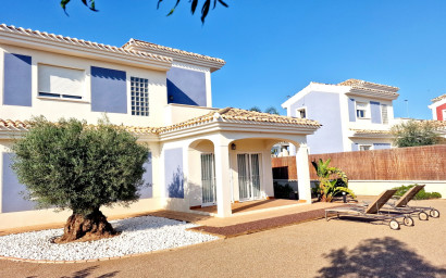 Nouvelle construction - Villa -
Purias
