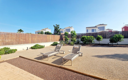 Nouvelle construction - Villa -
Purias
