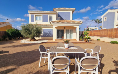 Nouvelle construction - Villa -
Purias