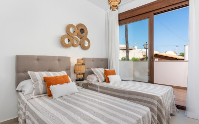 Nouvelle construction - high-bungalow -
Torrevieja
