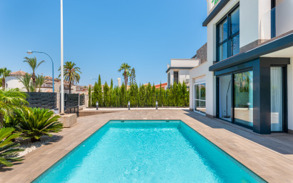 New Build - detached -
Playa Paraiso