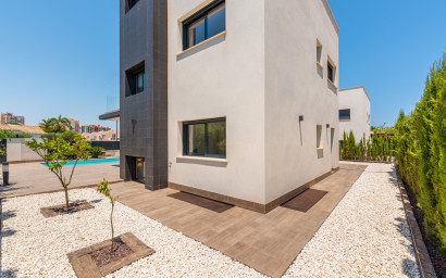 Nieuwbouw - Villa -
Playa Paraiso