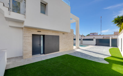 Nouvelle construction - Villa -
Torrevieja