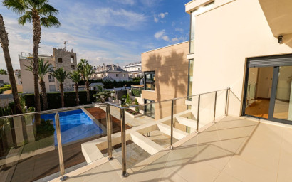 Nouvelle construction - Villa -
Torrevieja