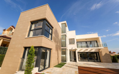 Nouvelle construction - Villa -
Torrevieja