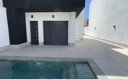 Nouvelle construction - detached -
Heredades