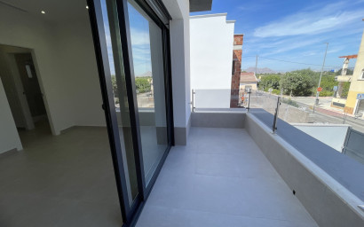 Nouvelle construction - detached -
Heredades
