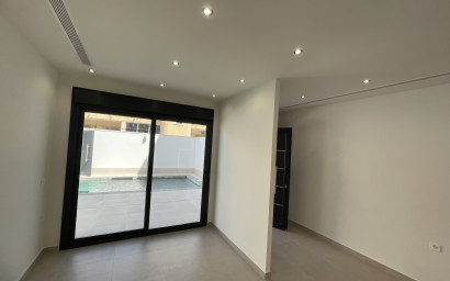 Nouvelle construction - detached -
Heredades