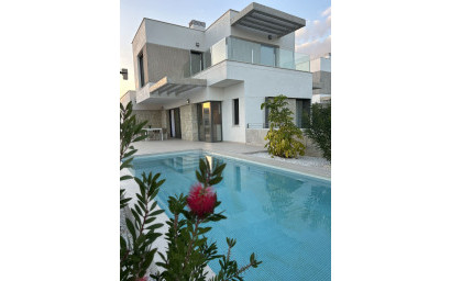 Nouvelle construction - Villa -
Finestrat
