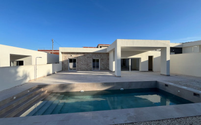 New Build - terraced -
La Romana