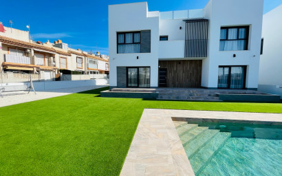 New Build - Villa -
Torrevieja