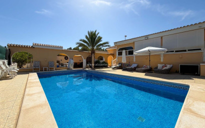 Revente - Villa -
Hondón de los Fráiles - HONDON DE LOS FRAILES