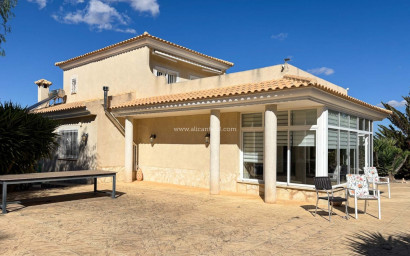 Revente - Villa -
Hondón de las Nieves - HONDON DE LAS NIEVES