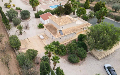 Revente - Villa -
Hondón de las Nieves - HONDON DE LAS NIEVES