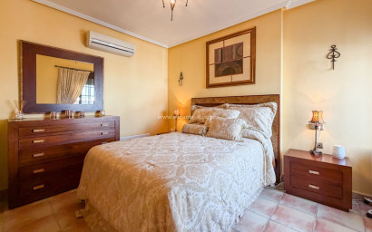 Revente - Villa -
Hondón de las Nieves - Urbaniz La Montañosa
