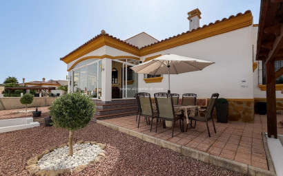 Revente - Villa -
Hondón de las Nieves - Urbaniz La Montañosa