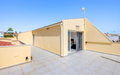 Revente - Villa -
Ciudad Quesada - Center