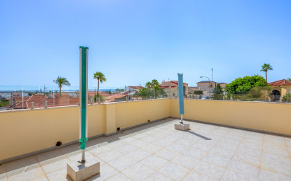 Revente - Villa -
Ciudad Quesada - Center