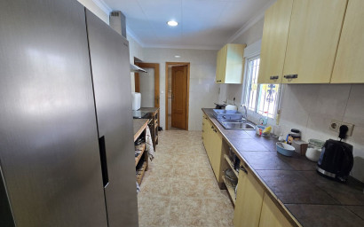 Resale - Villa -
Sax