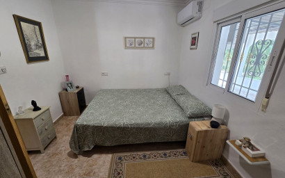 Resale - Villa -
Sax