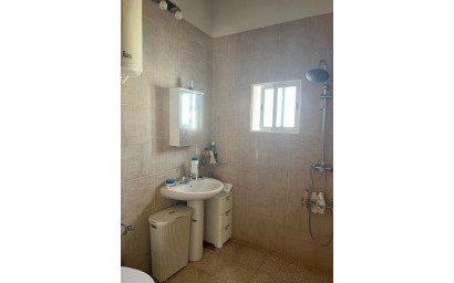 Resale - Villa -
Heredades