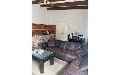 Resale - Villa -
Heredades
