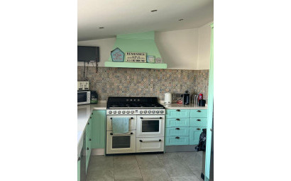 Resale - Villa -
Heredades