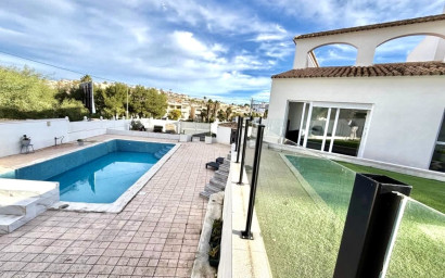Herverkoop - Villa -
Villamartín