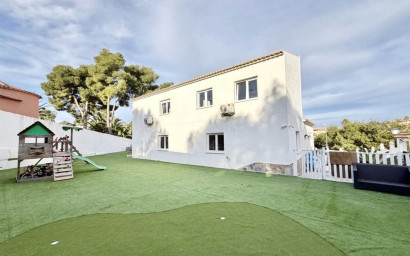 Herverkoop - Villa -
Villamartín