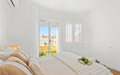Resale - Townhouse -
Villamartín