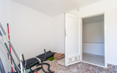 Resale - Townhouse -
Villamartín