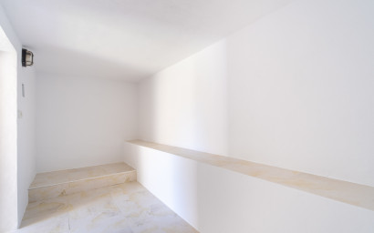 Resale - Townhouse -
Villamartín