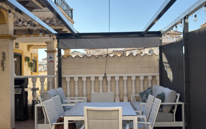 Revente - Maison mitoyenne -
La Zenia