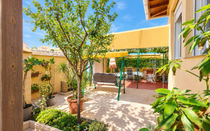 Resale - Townhouse -
Ciudad Quesada