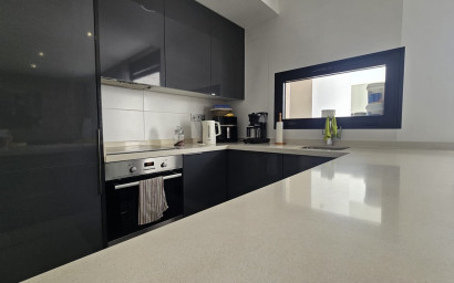Resale - Villa -
Villamartín