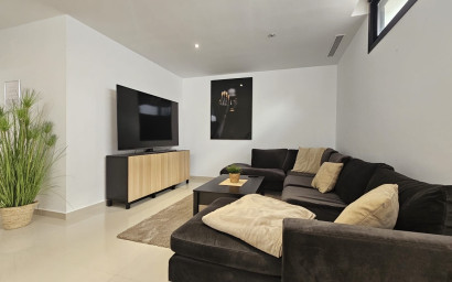 Resale - Villa -
Villamartín