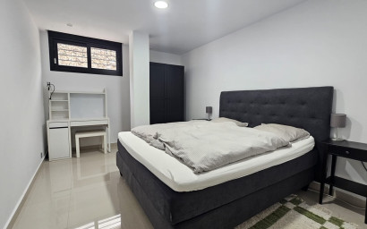 Resale - Villa -
Villamartín