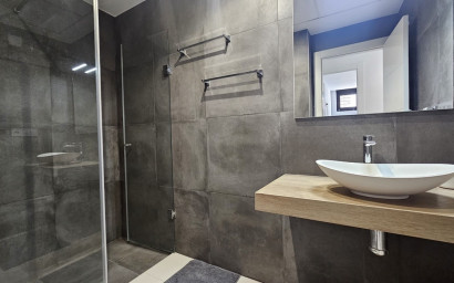 Resale - Villa -
Villamartín