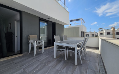 Resale - Villa -
Villamartín